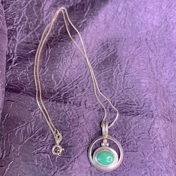 Sterling Silver Turquoise (?) Pendant on 17 inch Sterling Silver Rope Chain - Picture 2 of 7